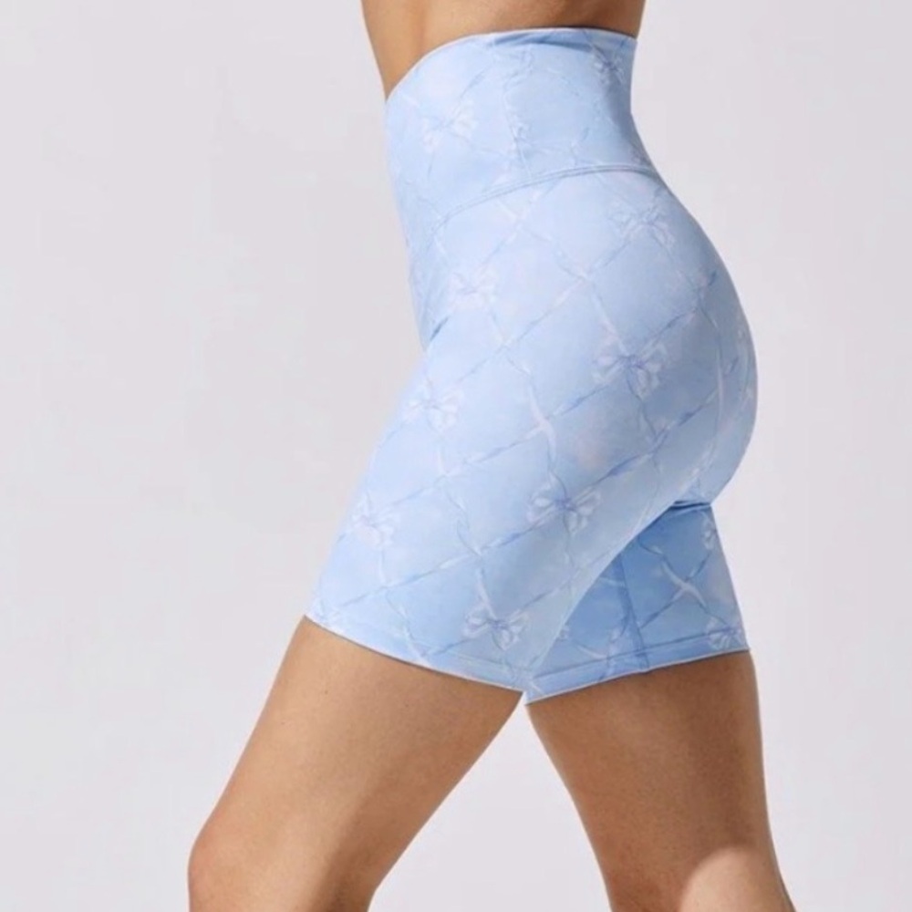 LOVESHACKFANCY X BEACH RIOT Bike Short BEAUX BLUE TIE DYE Size XS - Picture 3 of 7